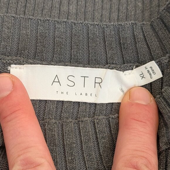 Astr the Label Long Sleeve Sweater Dress Grey Ribbed Midi Bodycon XL  Cutouts - Picture 6 of 12